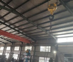 Do electric hoists installed on special cranes need to meet dual limit requirements